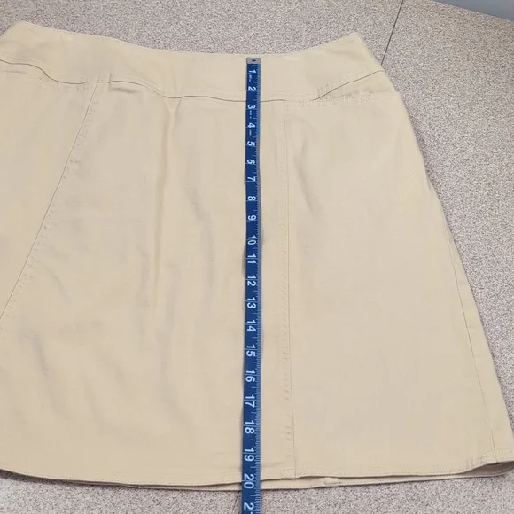 Chaus basic khaki skirt, women's size 14 - Picture 3 of 10